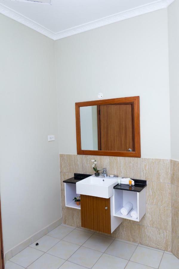קמפאלה Akasu Bed And Breakfast מראה חיצוני תמונה