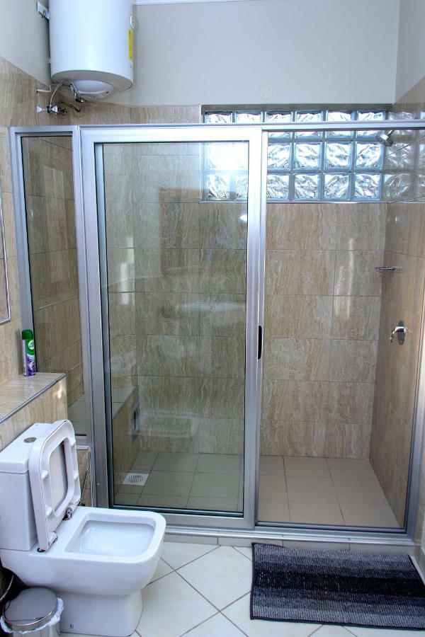 קמפאלה Akasu Bed And Breakfast מראה חיצוני תמונה