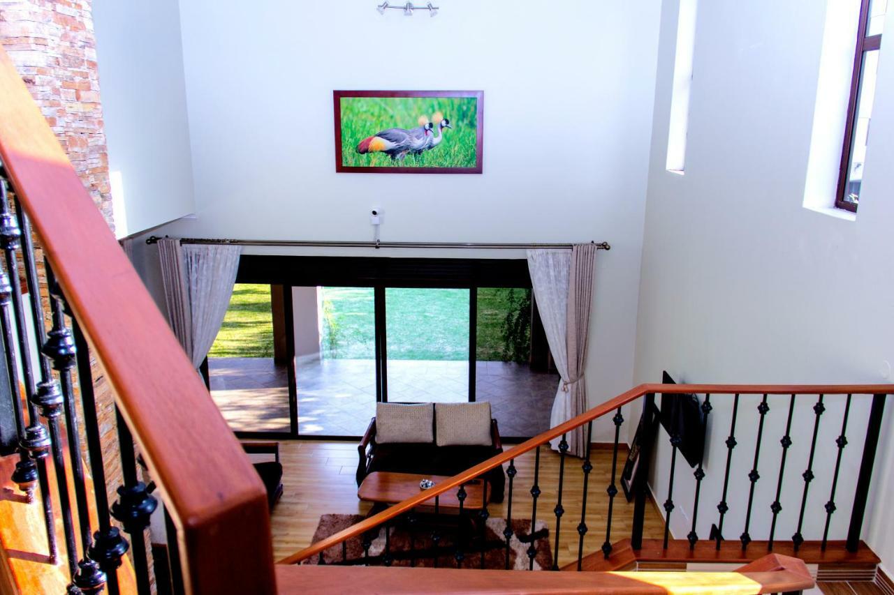קמפאלה Akasu Bed And Breakfast מראה חיצוני תמונה